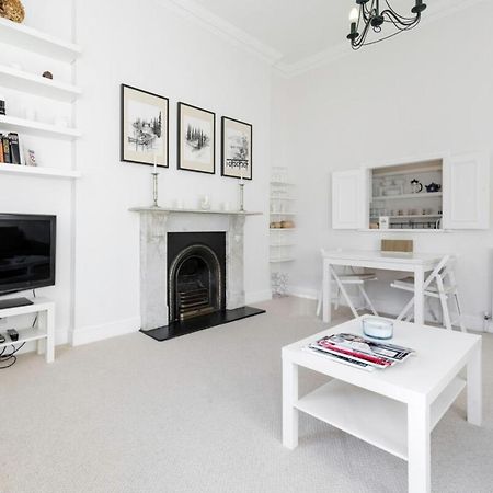 Elegant Earl'S Court 2 Bedroom Flat Just 4 Minutes From Tube Лондон Экстерьер фото