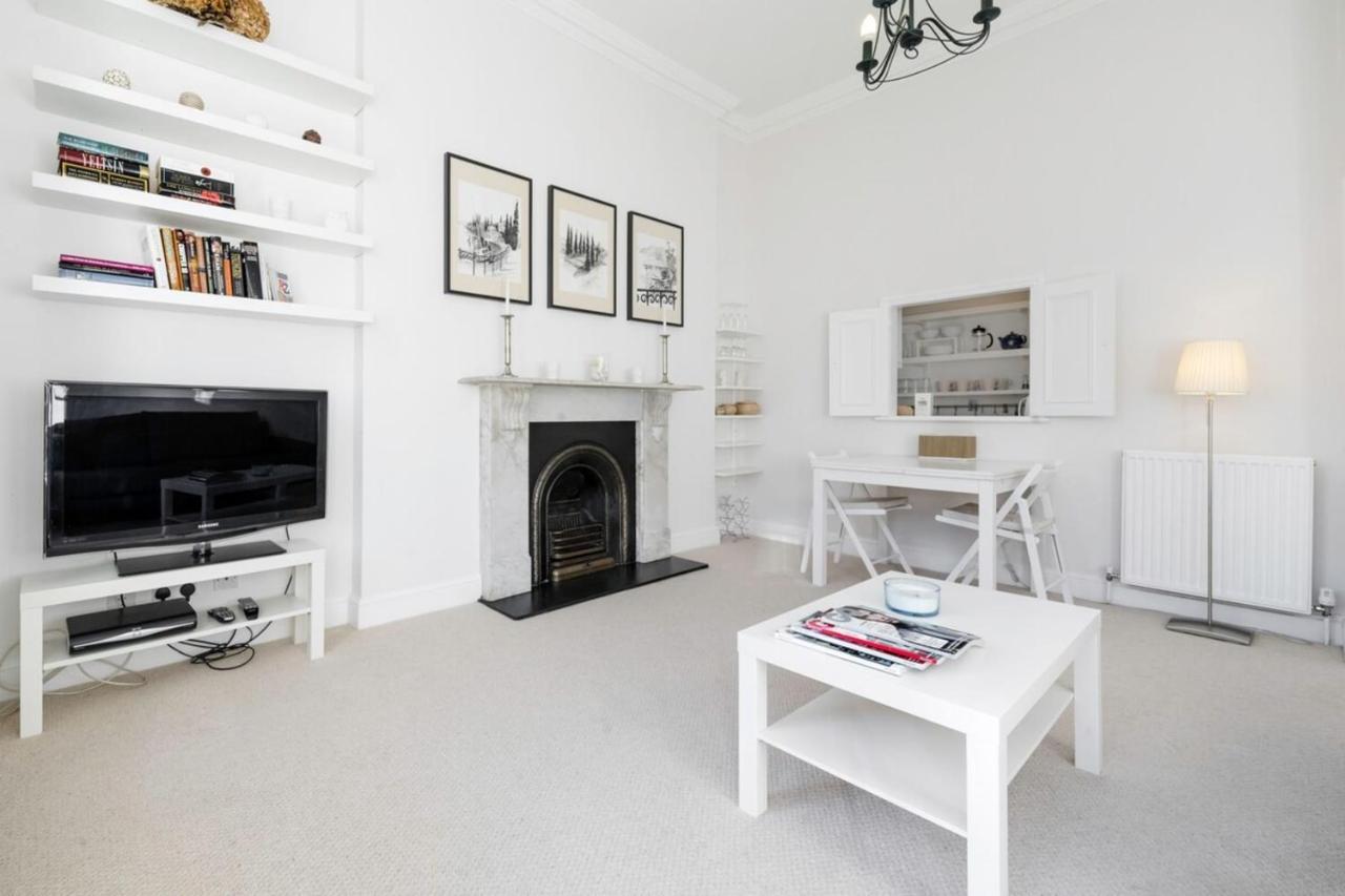 Elegant Earl'S Court 2 Bedroom Flat Just 4 Minutes From Tube Лондон Экстерьер фото