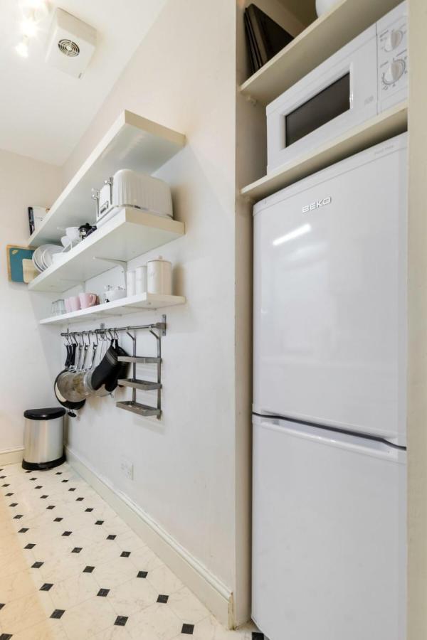 Elegant Earl'S Court 2 Bedroom Flat Just 4 Minutes From Tube Лондон Экстерьер фото